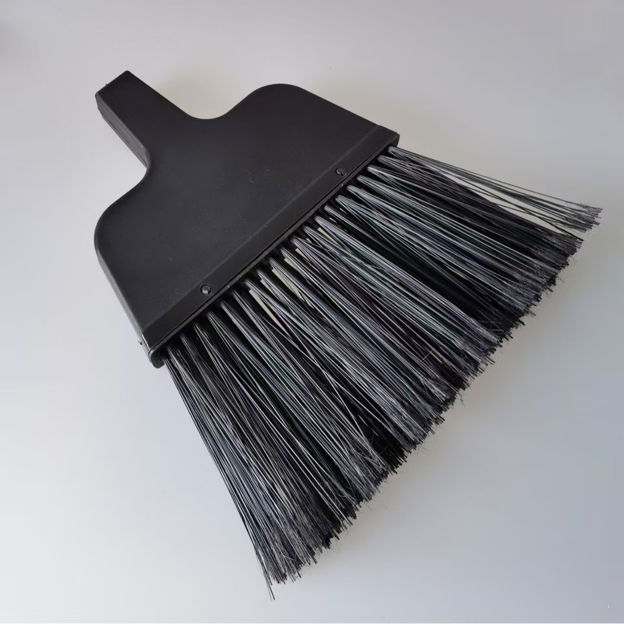 12 In Broom Angled Head